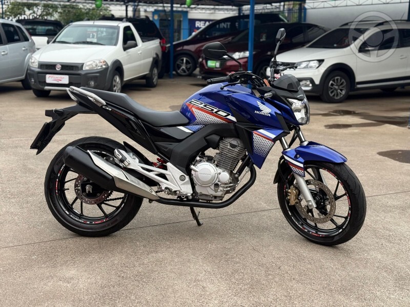 CB 250F TWISTER - 2022 - VENâNCIO AIRES