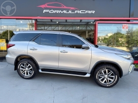 hilux sw4 2.8 srx 4x4 7 lugares 16v turbo intercooler diesel 4p automatico 2019 caxias do sul