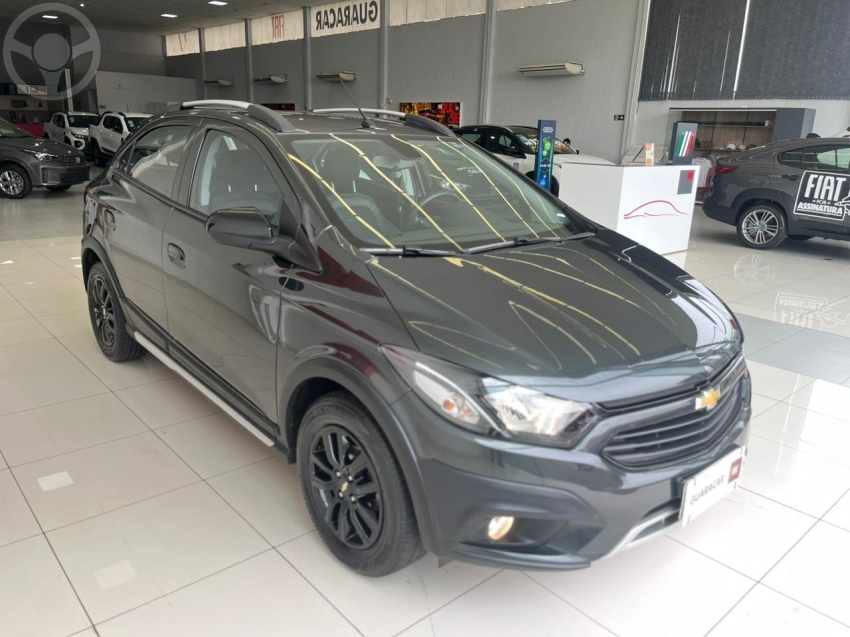 ONIX 1.4 MPFI ACTIV 8V FLEX 4P MANUAL - 2019 - VACARIA