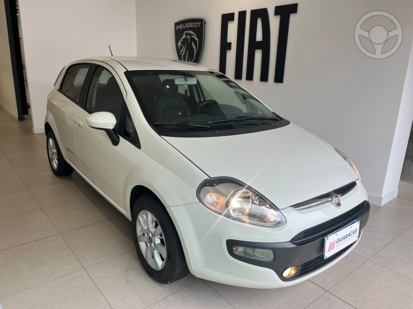 PUNTO 1.4 ATTRACTIVE 8V FLEX 4P MANUAL - 2013 - VACARIA