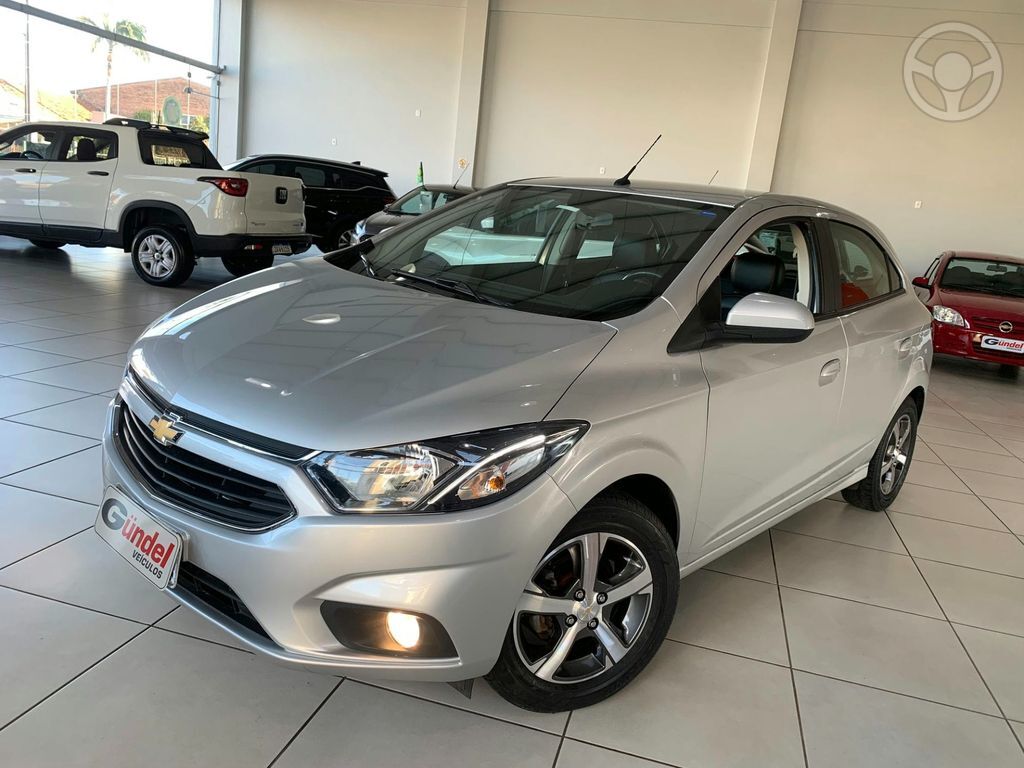 ONIX HATCH LTZ 1.4 8V FLEXPOWER 5P MEC.  - 2018 - CANDELáRIA