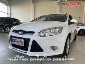 FOCUS 1.6 SE HATCH 16V FLEX 4P AUTOMÁTICO