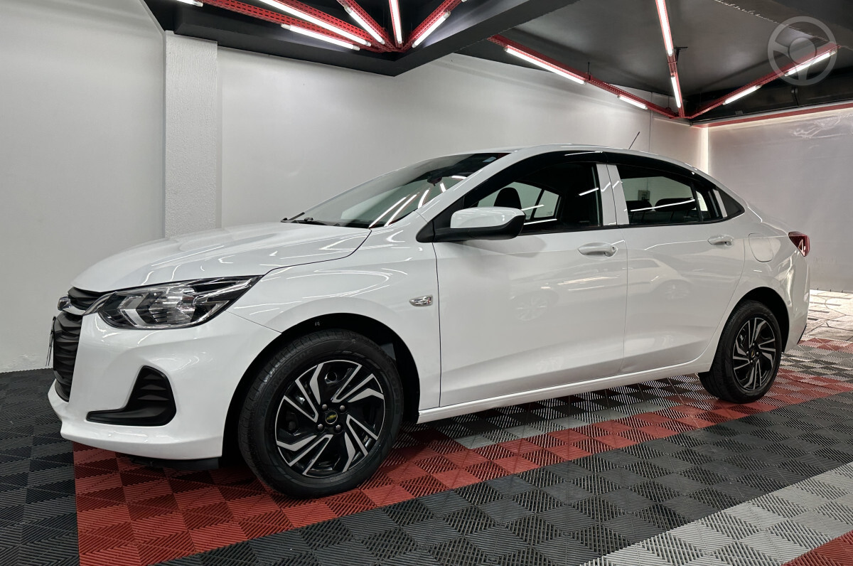 ONIX 1.0 PLUS 12V TURBO 4P AUTOMÁTICO - 2022 - SANTA MARIA