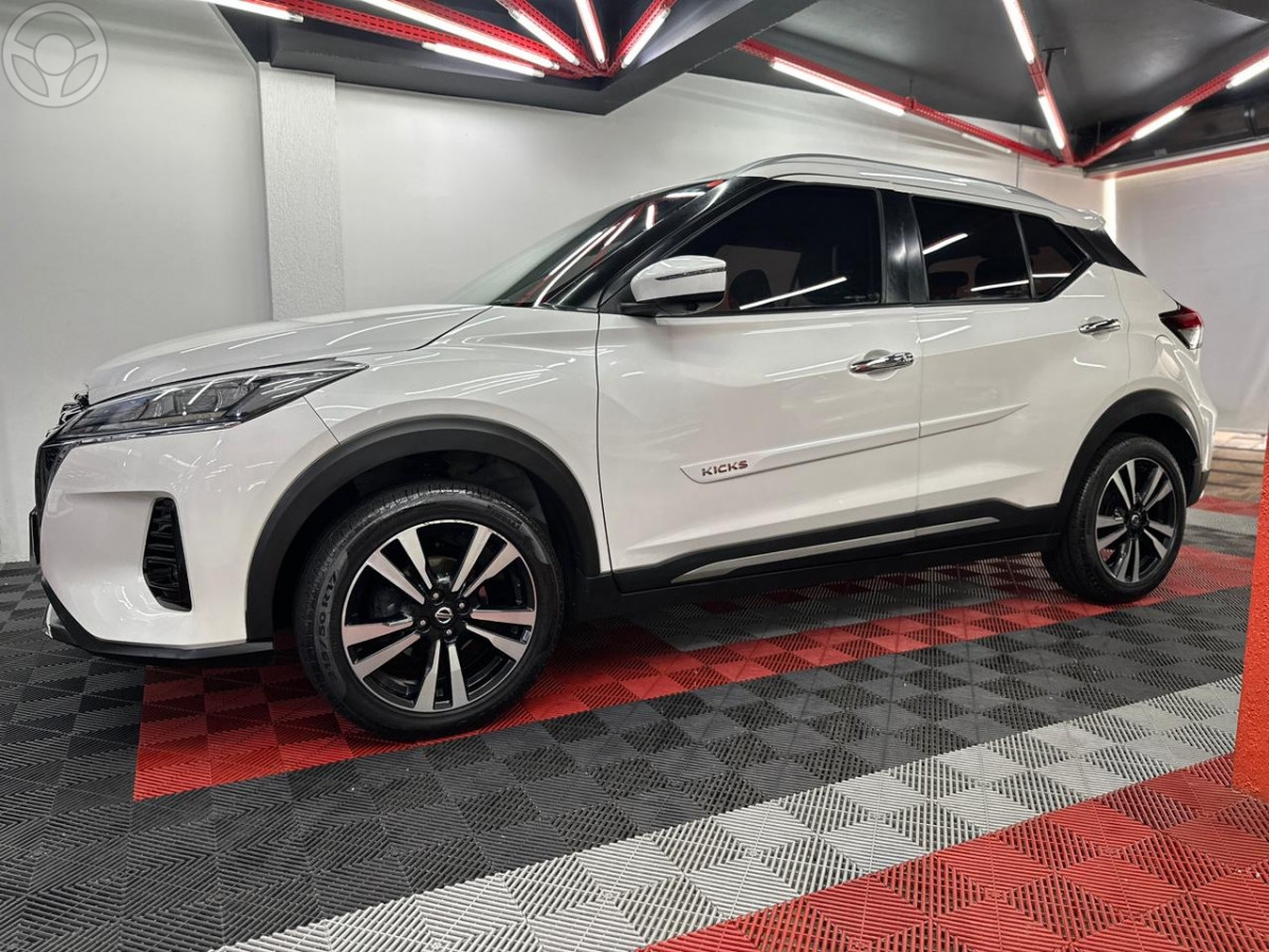 KICKS 1.6 EXCLUSIVE 16V FLEX 4P AUTOMÁTICO - 2022 - SANTA MARIA