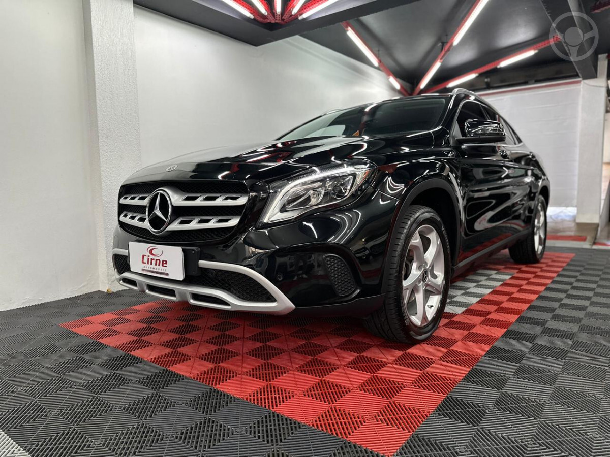 GLA 200 1.6 CGI ADVANCE 16V TURBO FLEX 4P AUTOMÁTICO - 2018 - SANTA MARIA