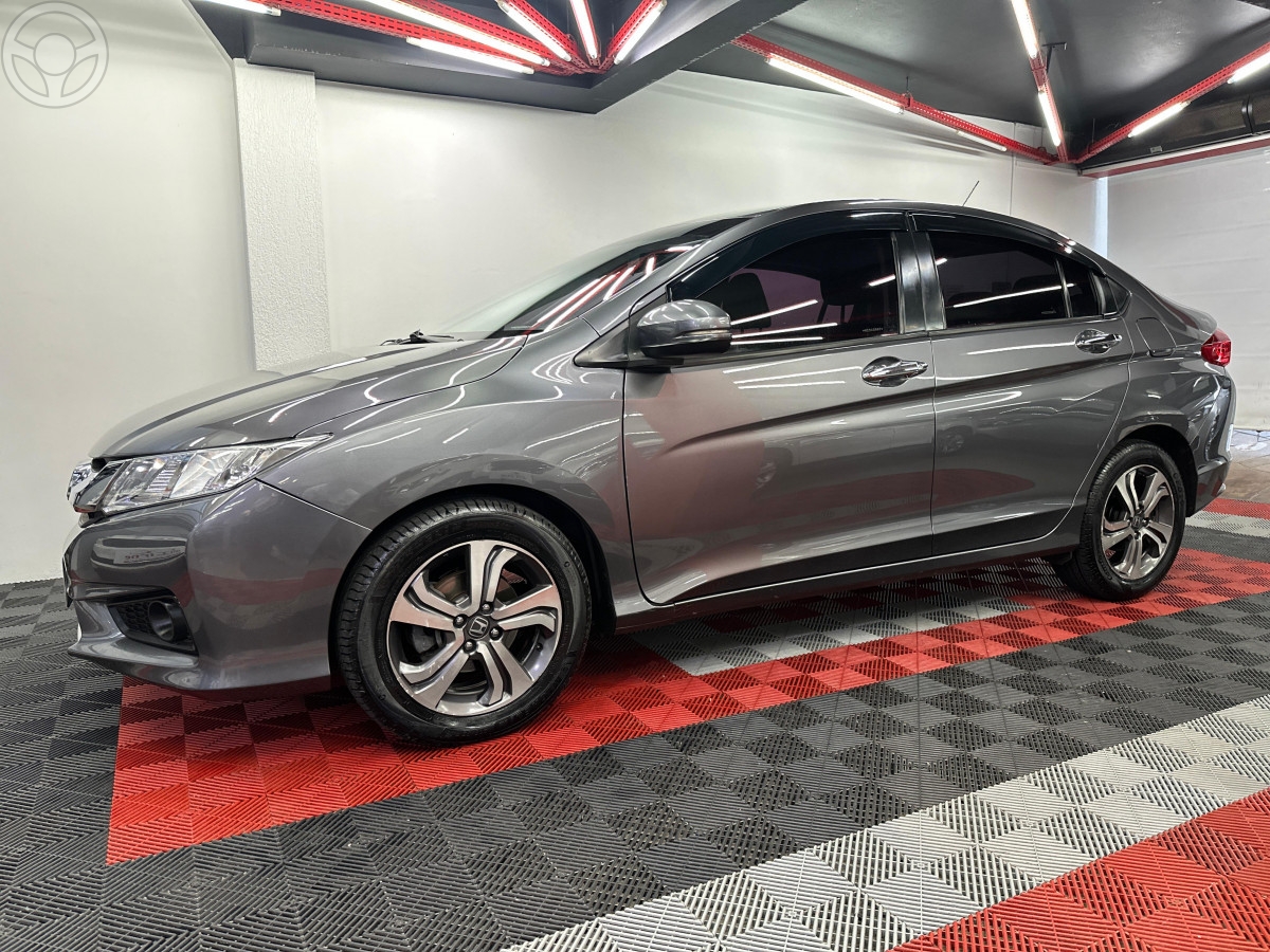 CITY 1.5 EX 16V FLEX 4P AUTOMÁTICO - 2017 - SANTA MARIA