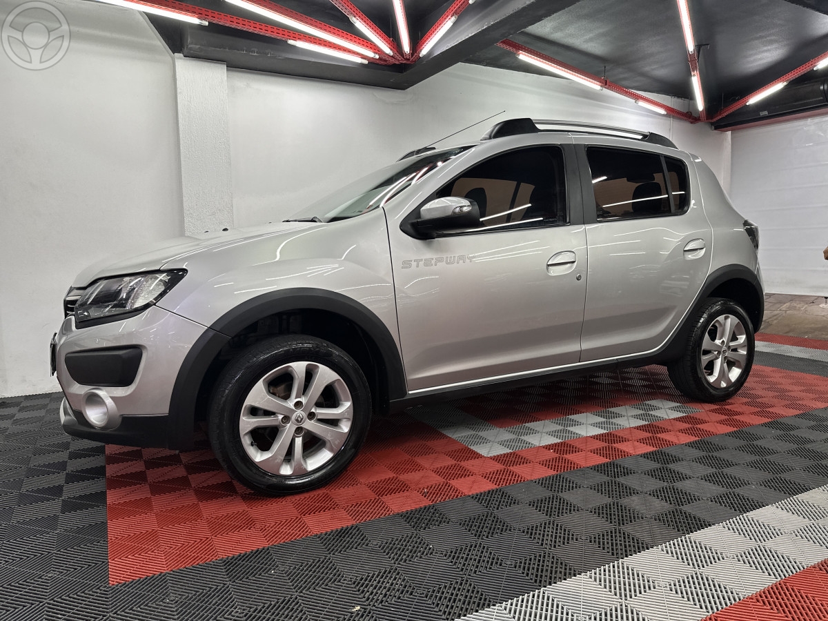 SANDERO 1.6 STEPWAY 16V FLEX 4P MANUAL - 2018 - SANTA MARIA