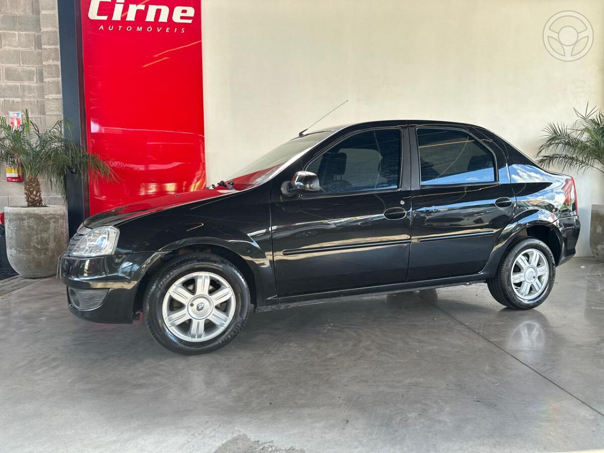 LOGAN 1.0 EXPRESSION 12V FLEX 4P MANUAL - 2010 - SANTA MARIA