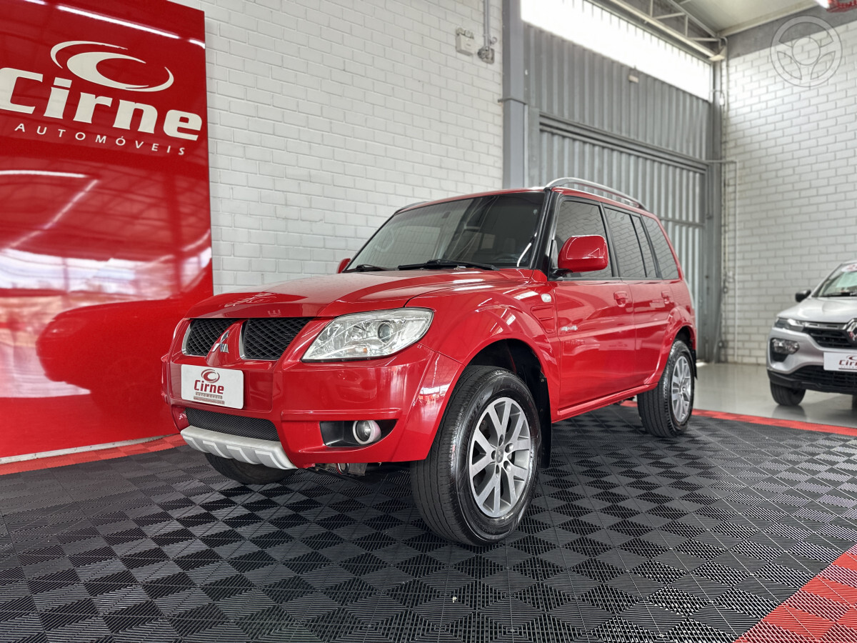 PAJERO TR4 2.0 4X4 16V 140CV FLEX 4P AUTOMÁTICO - 2013 - SANTA MARIA