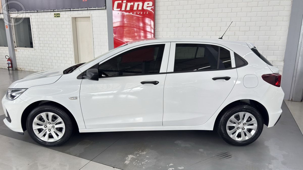ONIX 1.0 HATCH TURBO 12V FLEX 4P AUTOMÁTICO - 2020 - SANTA MARIA