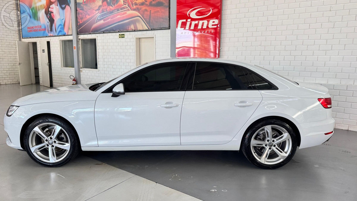 A4 2.0 TFSI ATTRACTION 4P S TRONIC - 2017 - SANTA MARIA