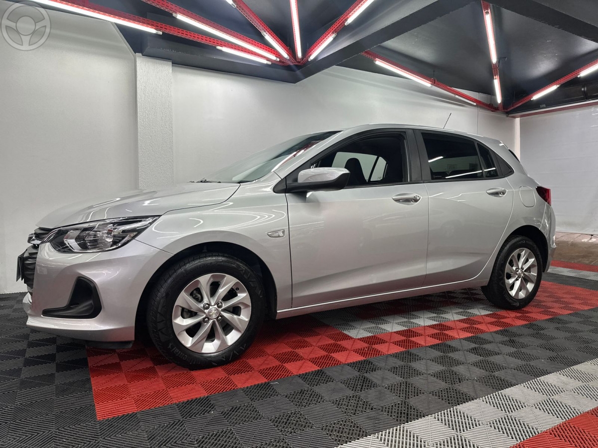 ONIX 1.0 LTZ 12V TURBO FLEX 4P AUTOMÁTICO - 2021 - SANTA MARIA
