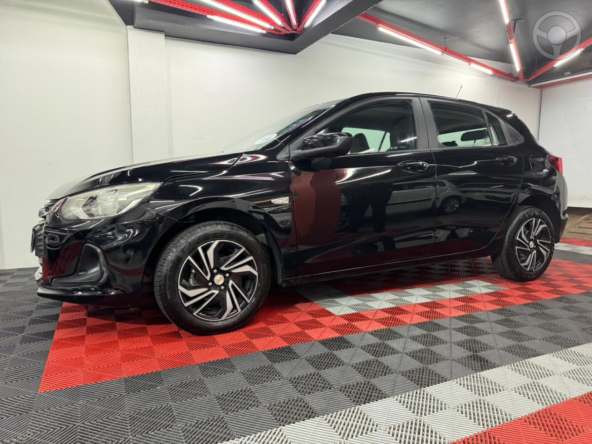 ONIX 1.0 LT 12V FLEX 4P MANUAL - 2025 - SANTA MARIA