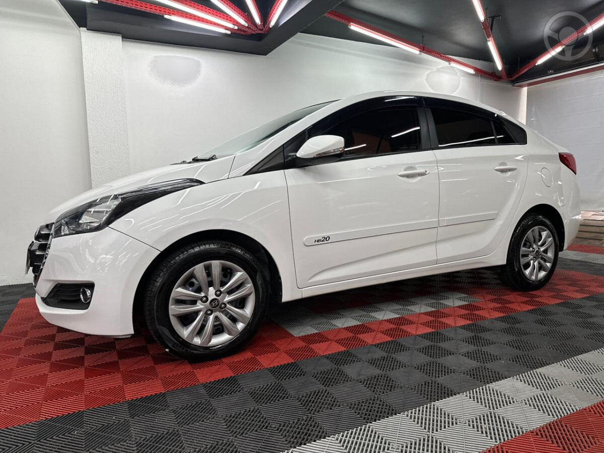 HB20S 1.0 COMFORT PLUS 12V FLEX 4P MANUAL - 2018 - SANTA MARIA