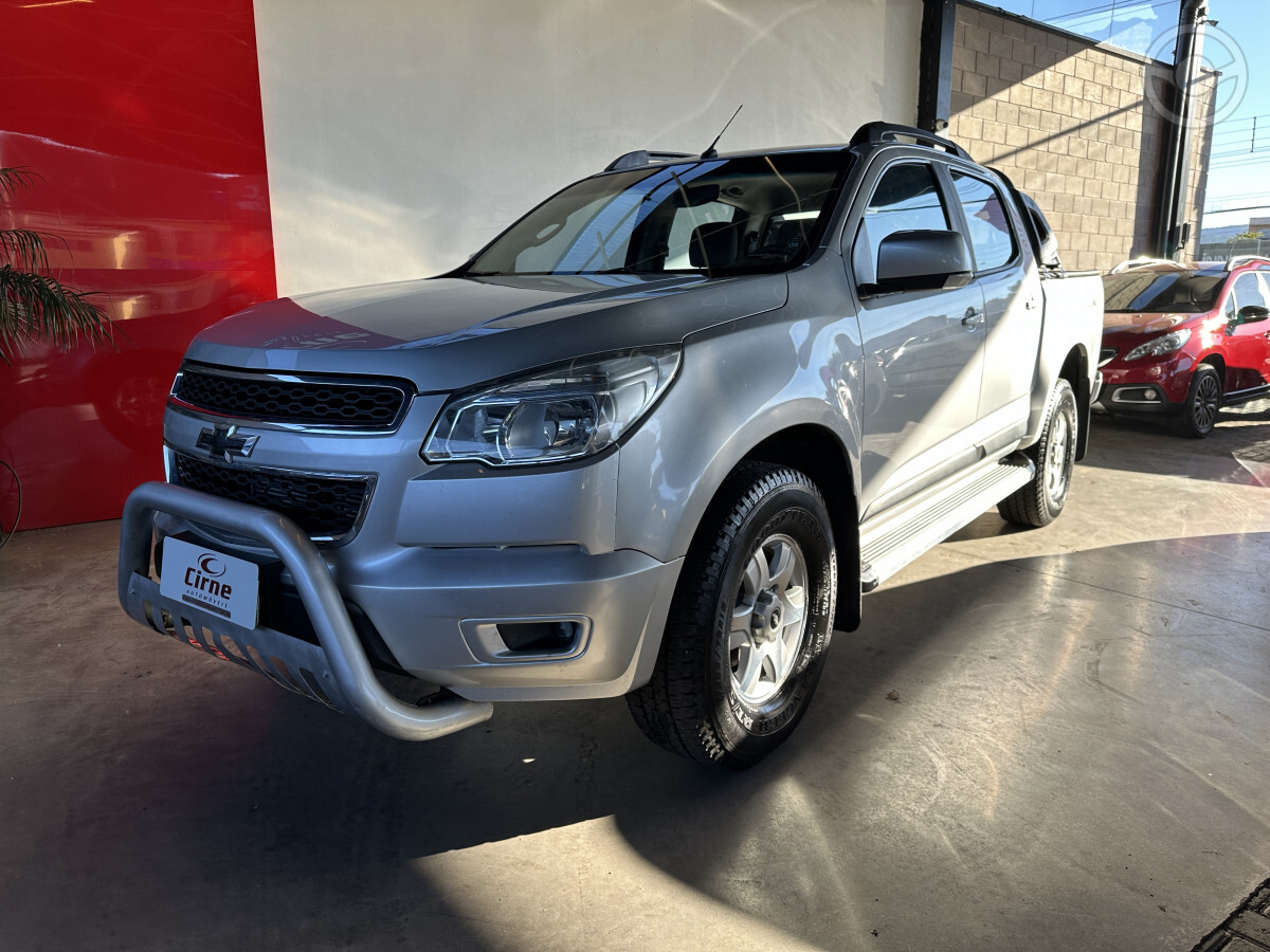 S10 2.8 LT 4X4 CD 16V TURBO DIESEL 4P MANUAL - 2015 - SANTA MARIA