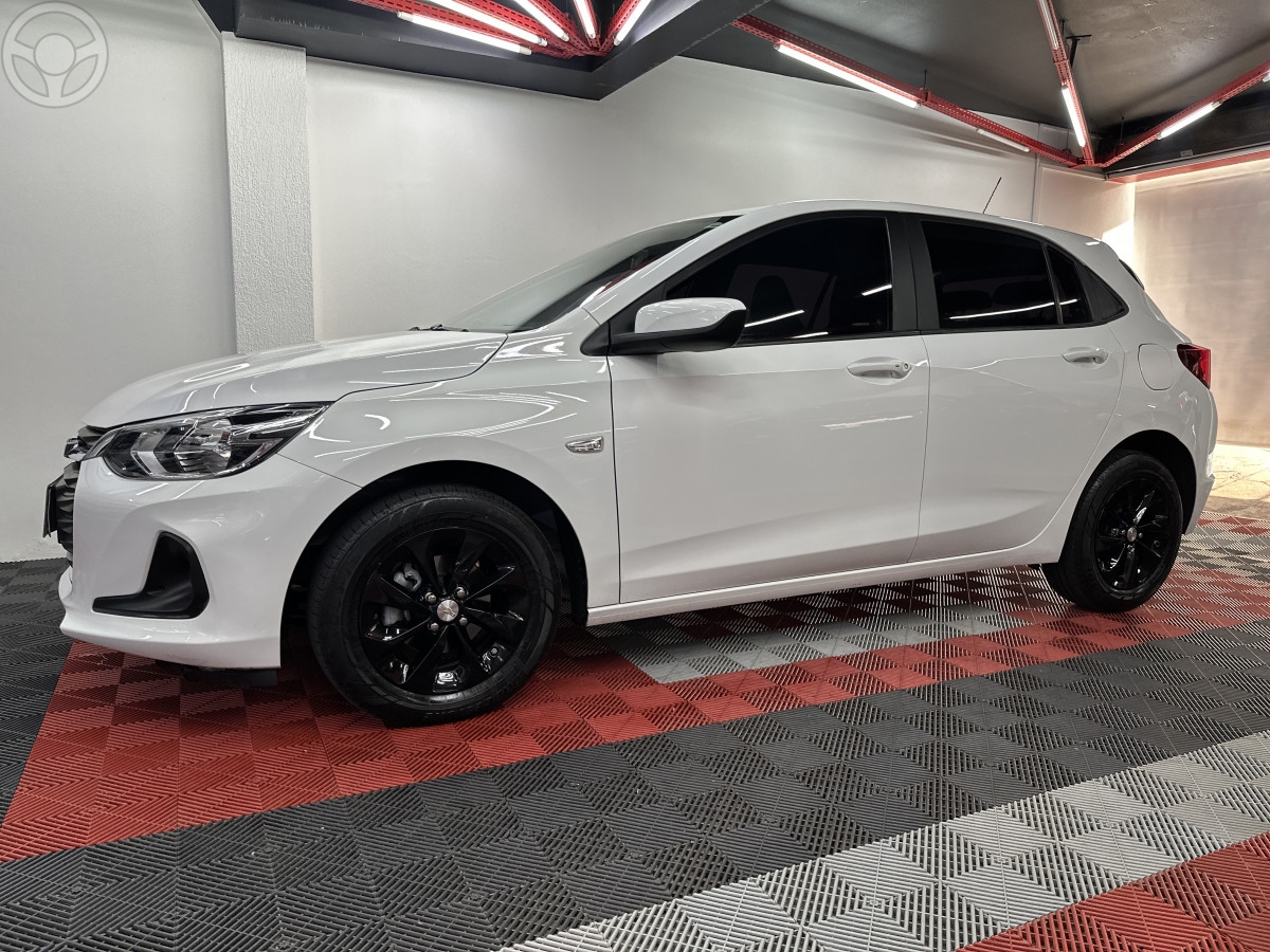 ONIX 1.0 LTZ 12V TURBO FLEX 4P MANUAL - 2020 - SANTA MARIA