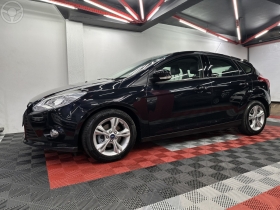 focus 1.6 s hatch 16v flex 4p automatico 2014 santa maria