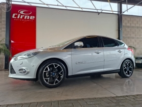 focus 2.0 titanium 16v flex 4p automatico 2015 santa maria