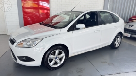 focus 2.0 fc 16v 4p automatico 2013 santa maria