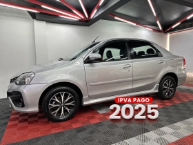 etios 1.5 platinum sedan 16v flex 4p automatico 2017 santa maria