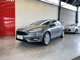 focus 2.0 se plus fastback 16v flex 4p automatico 2017 santa maria