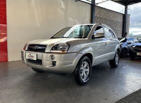 tucson 2.0 mpfi gls 16v 143cv 2wd flex 4p automatico 2013 santa maria