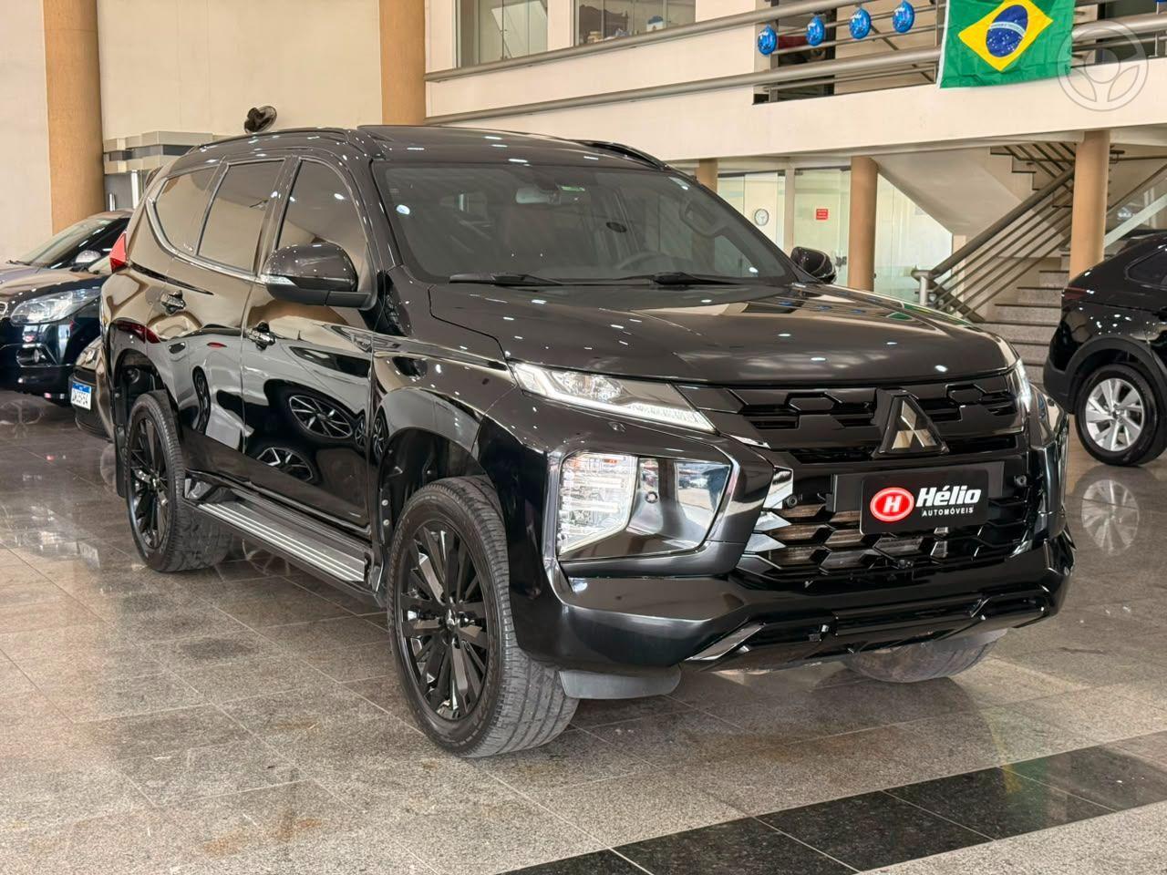 PAJERO SPORT 2.4 HPE-S 4X4 DIESEL 4P AUTOMATICO - 2025 - LAJEADO