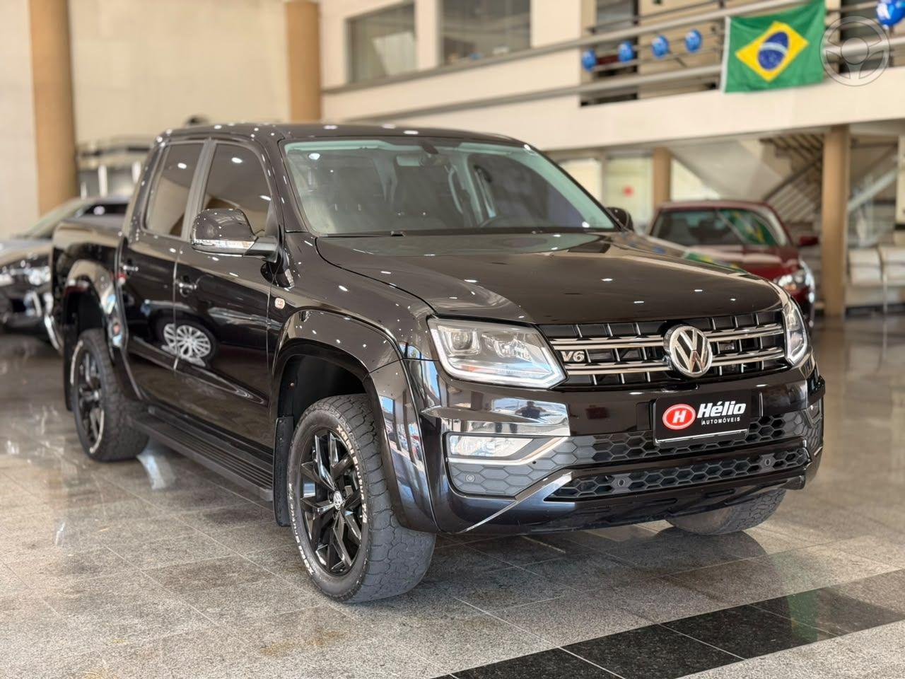 AMAROK 3.0 V6 TDI HIGHLINE CD DIESEL 4MOTION AUTOMATICO - 2022 - LAJEADO