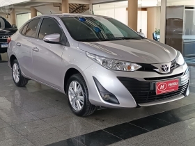 yaris 1.5 xl sedan 16v flex 4p automatico 2019 lajeado