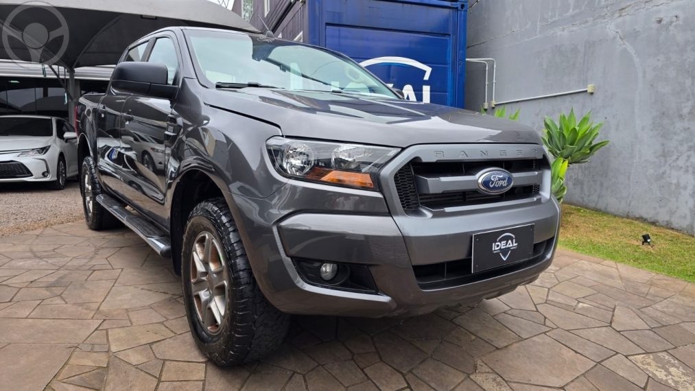 RANGER 2.2 XLS 4X4 CD 16V DIESEL 4P MANUAL - 2017 - PASSO FUNDO