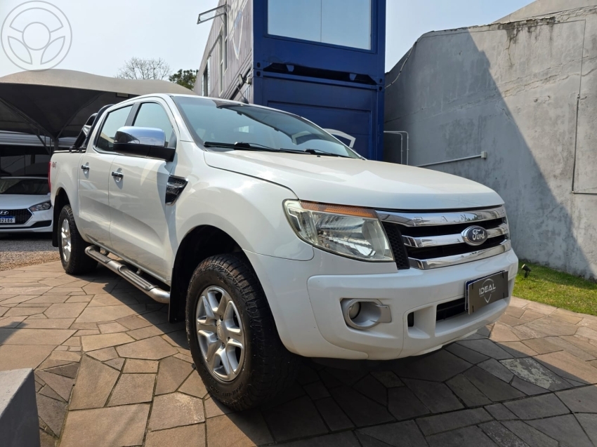 RANGER 3.2 XLT 4X4 CD 20V DIESEL 4P AUTOMÁTICO - 2014 - PASSO FUNDO