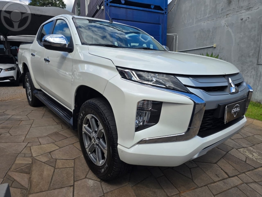 L200 TRITON 2.4 16V TURBO DIESEL SPORT HPE CD 4P 4X4 AUTOMÁTICO - 2022 - PASSO FUNDO