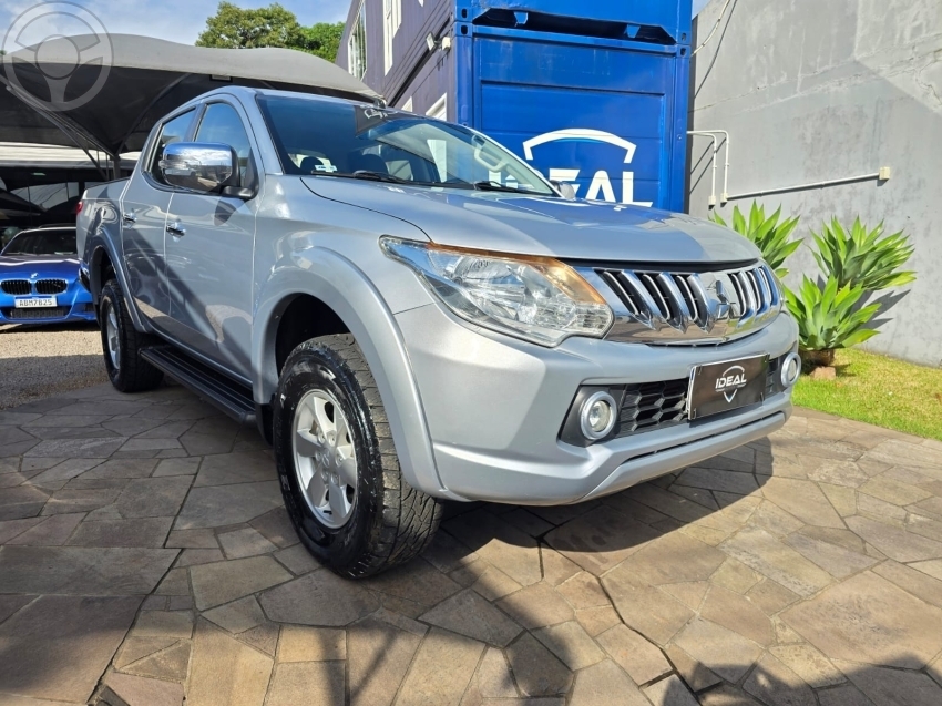 L200 TRITON 2.4 16V TURBO DIESEL SPORT HPE CD 4P 4X4 AUTOMÁTICO - 2018 - PASSO FUNDO