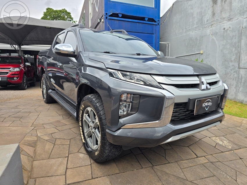 L200 TRITON 2.4 16V TURBO DIESEL SPORT HPE CD 4P 4X4 AUTOMÁTICO - 2022 - PASSO FUNDO