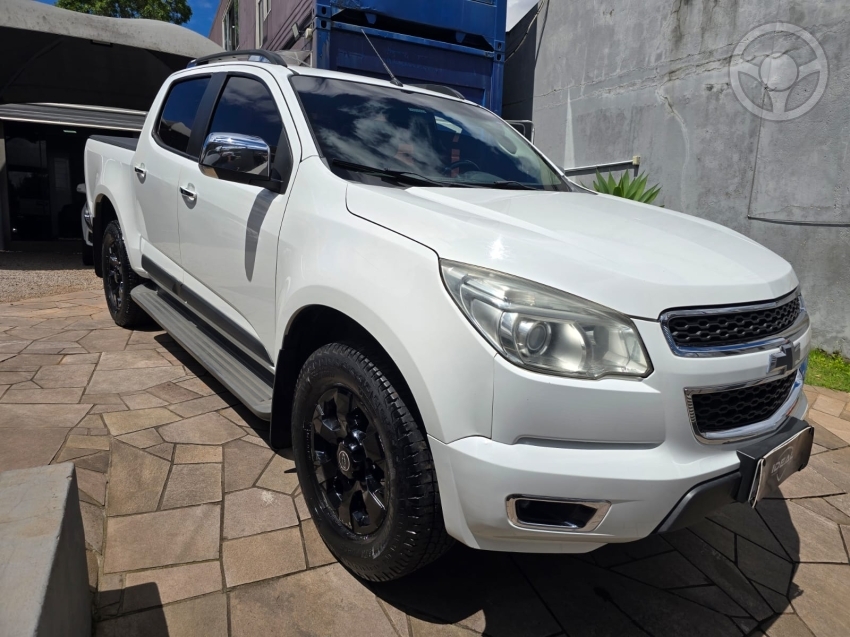S10 2.4 LTZ 4X2 CD 8V FLEX 4P MANUAL - 2013 - PASSO FUNDO