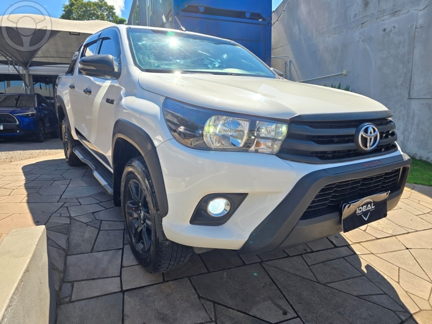 HILUX 2.8 SR CHALLENGE 4X4 CD 16V TURBO DIESEL 4P AUTOMÁTICO - 2018 - PASSO FUNDO
