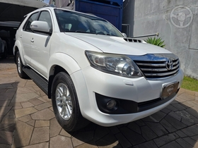 hilux sw4 3.0 srv 4x4 16v turbo intercooler diesel 4p automatico 2013 passo fundo