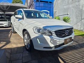 xc60 2.4 d5 kinetic diesel awd 4p automatico 2017 passo fundo