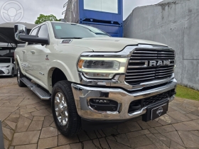 3500 LARAMIE 6.7 CD 4X4 TURBO DIESEL 4P AUTOMÁTICO