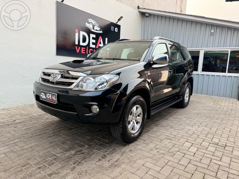 HILUX SW4 SRV 3.0 - 2008 - LAJEADO