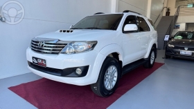 hilux sw4 srv 3.0 2015 lajeado