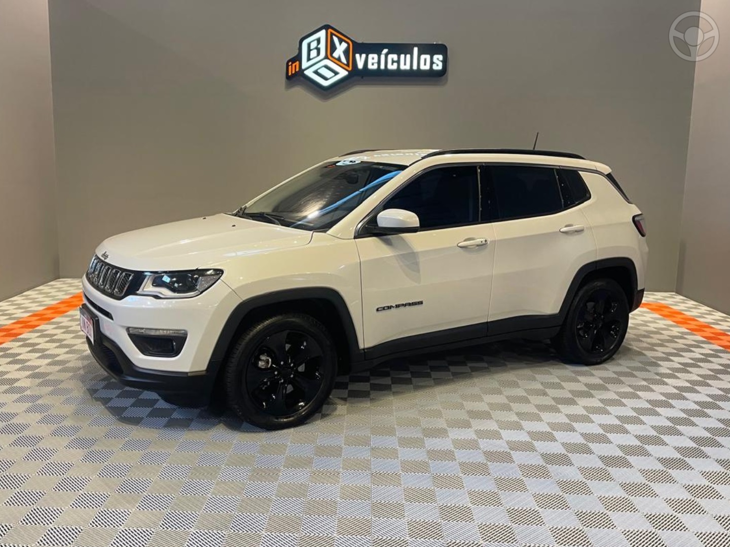 COMPASS 2.0 16V FLEX LONGITUDE AUTOMÁTICO - 2018 - GRAMADO