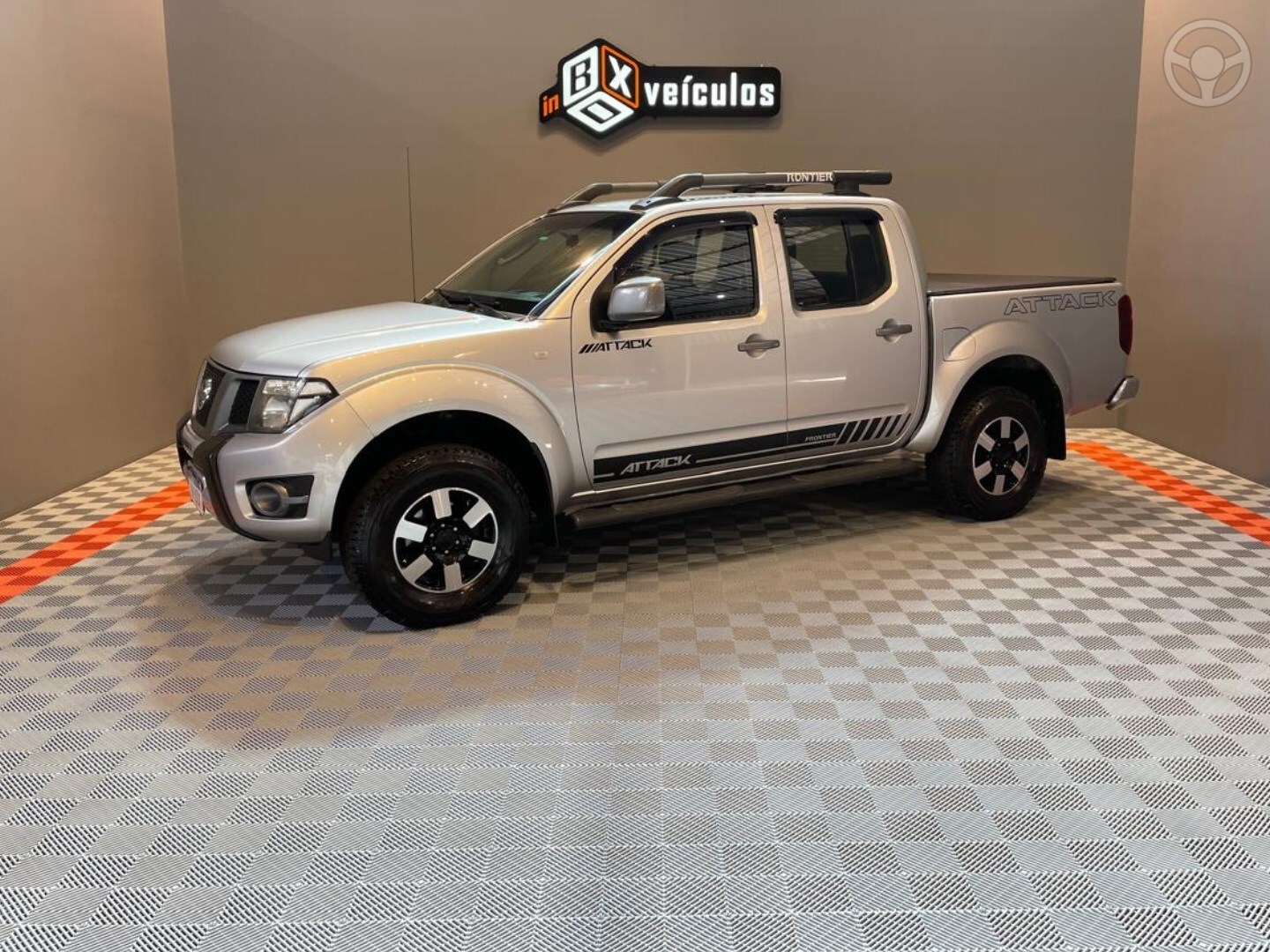 FRONTIER 2.5 SV ATTACK 4X4 CD TURBO ELETRONIC DIESEL 4P MANUAL - 2014 - GRAMADO