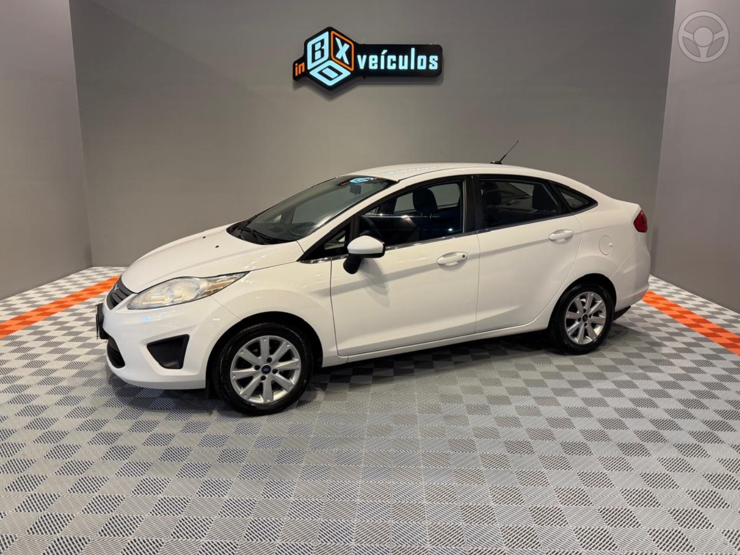 FIESTA 1.6 MPI SEDAN 8V FLEX 4P MANUAL - 2013 - GRAMADO