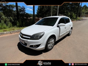 VECTRA 2.0 MPFI GT-X HATCH 8V FLEX 4P MANUAL