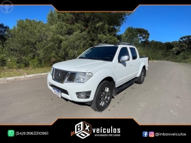 frontier 2.5 sl 4x4 cd turbo eletronic diesel 4p automatico 2015 gramado