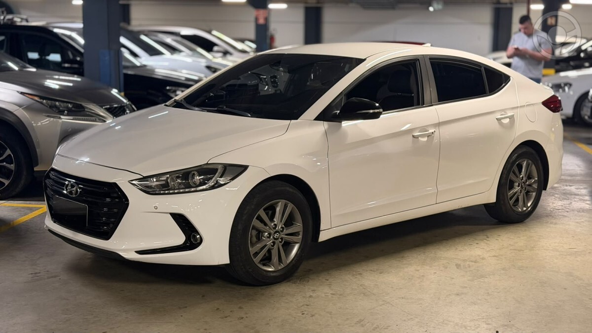 ELANTRA 2.0 16V FLEX 4P AUTOMÁTICO - 2017 - PORTO ALEGRE