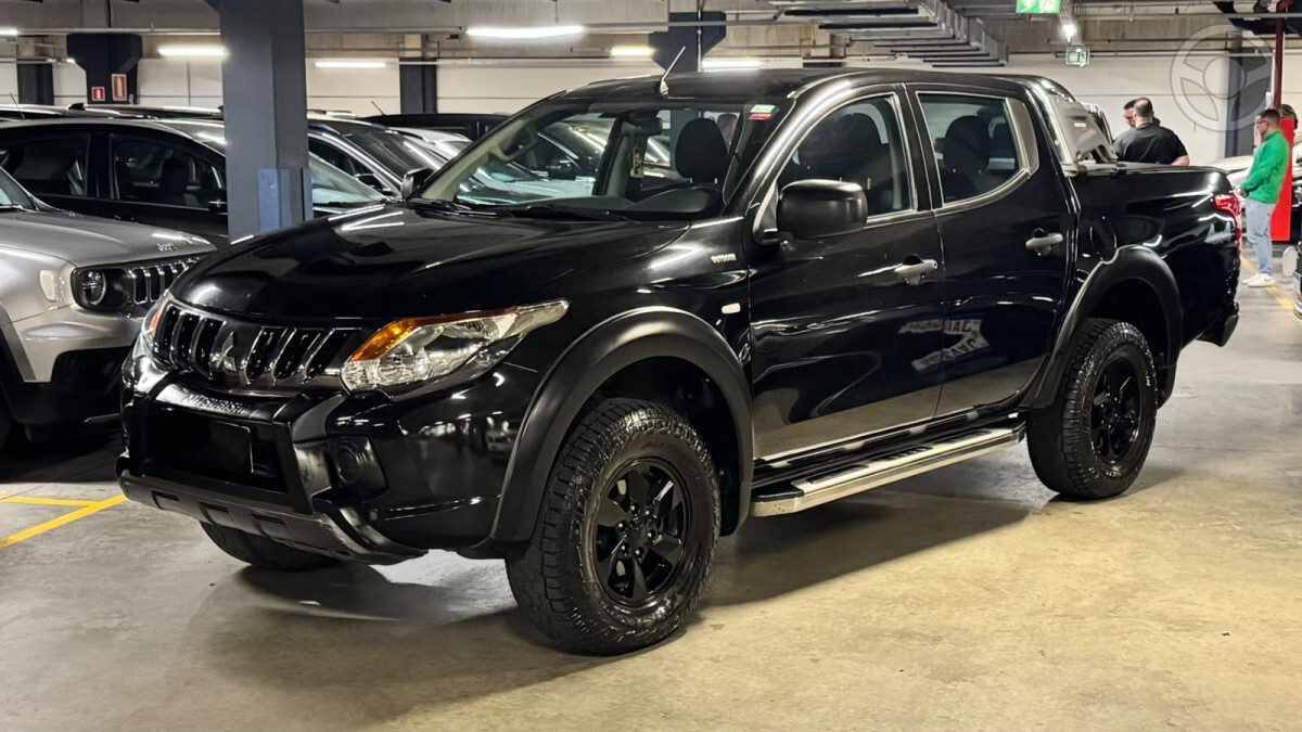 TRITON 2.4 HPE-S 4X4 CD TURBO 16V DIESEL 4P AUTOMÁTICO - 2022 - PORTO ALEGRE