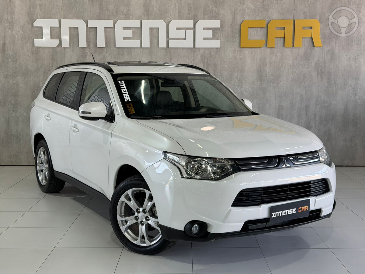 OUTLANDER 2.0 16V 4P AUTOMÁTICO - 2015 - NOVO HAMBURGO