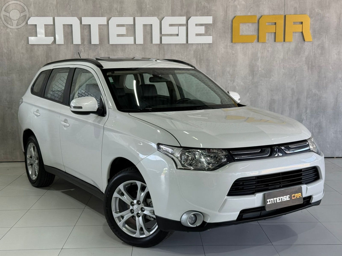 OUTLANDER 2.0 16V 4P AUTOMÁTICO - 2014 - NOVO HAMBURGO